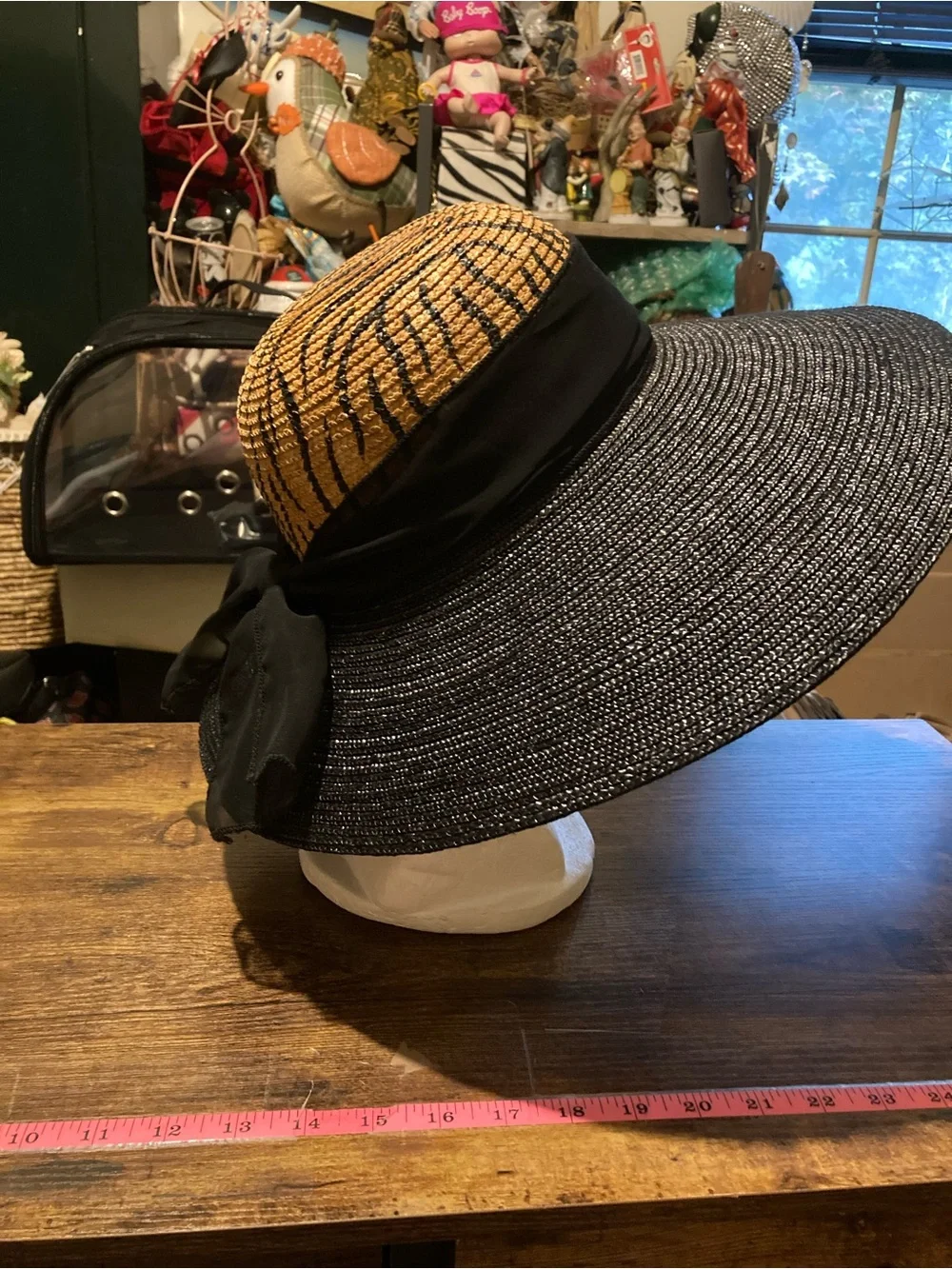 Liz Clayborne wide brim sun hat for women
